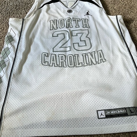 Jordan Nike Rare Vintage UNC Tar Heels Jersey - Picture 1 of 3